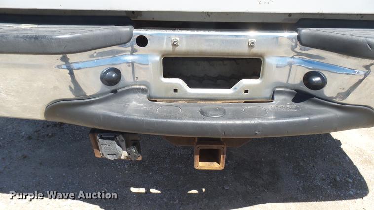 image for item L2366 2004 Ford F250 Super Duty SuperCab pickup truck