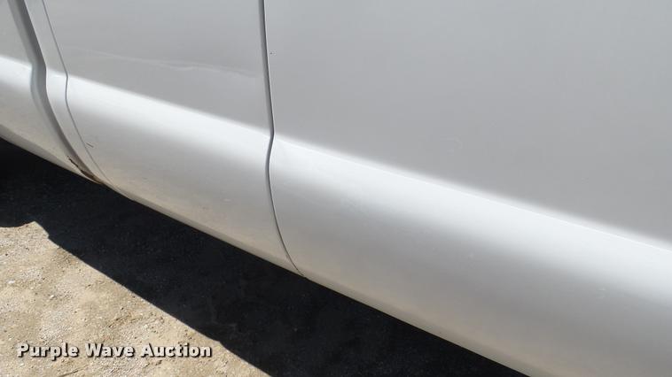 image for item L2366 2004 Ford F250 Super Duty SuperCab pickup truck