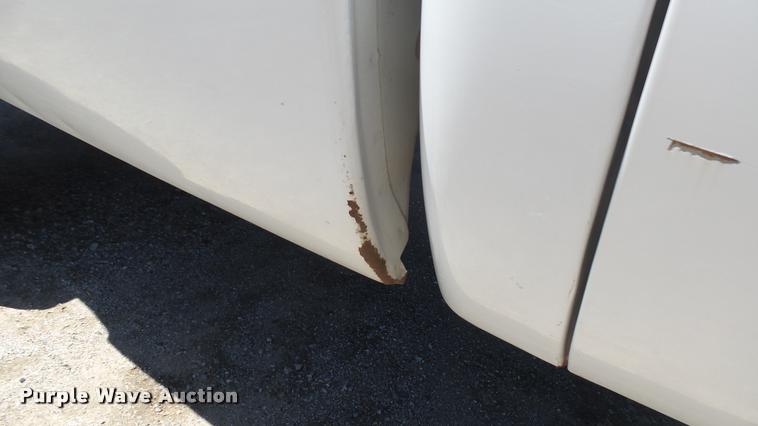 image for item L2366 2004 Ford F250 Super Duty SuperCab pickup truck