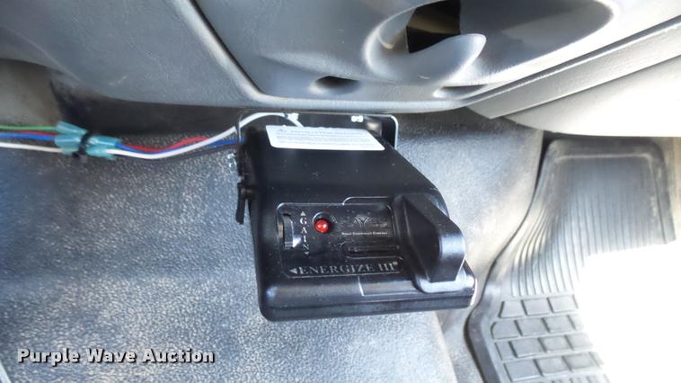 image for item L2366 2004 Ford F250 Super Duty SuperCab pickup truck