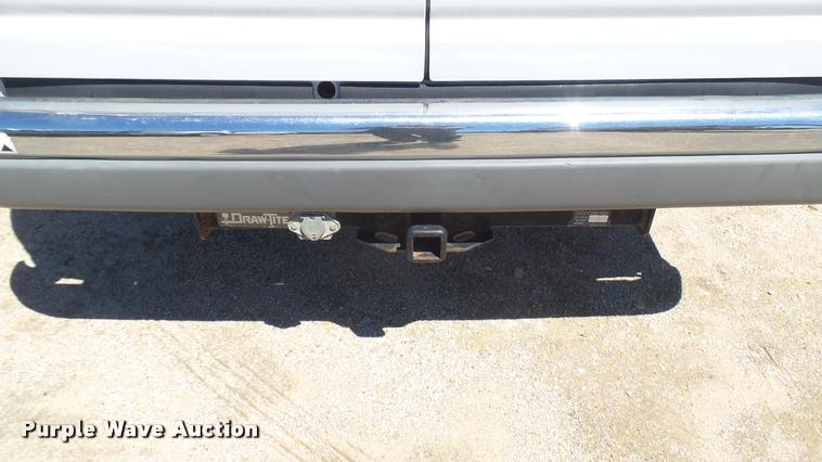 image for item L2368 2000 Ford Econoline E350 Extended van