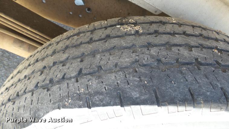 image for item L2368 2000 Ford Econoline E350 Extended van