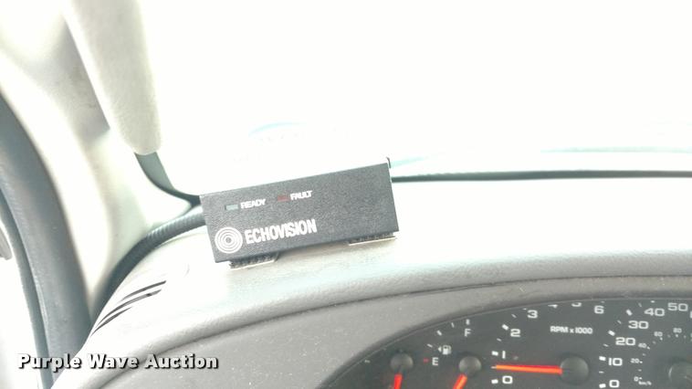 image for item L2378 2006 Ford E350 Super Duty van