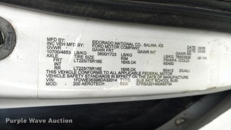 image for item L2378 2006 Ford E350 Super Duty van