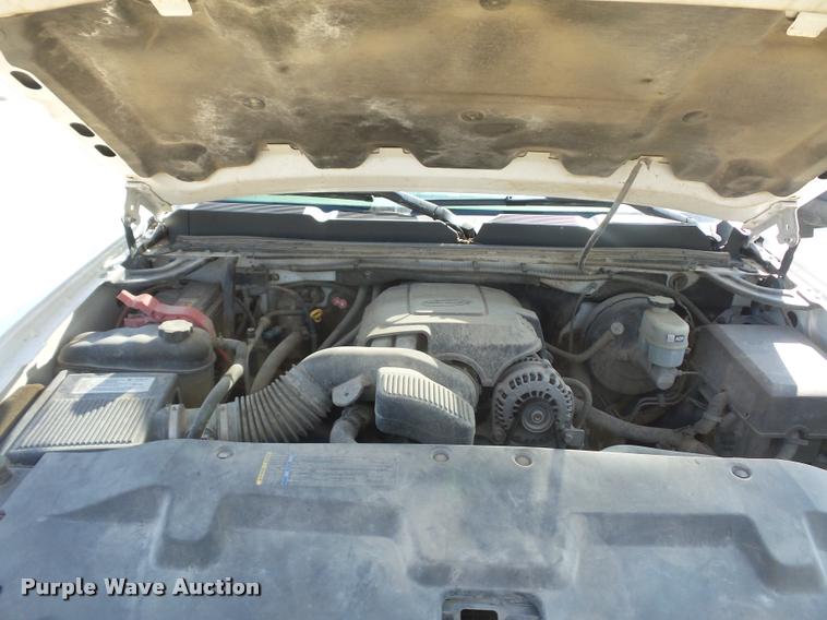 image for item L4681 2008 Chevrolet Silverado 1500 Ext. Cab pickup truck