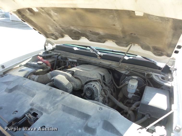 image for item L4681 2008 Chevrolet Silverado 1500 Ext. Cab pickup truck