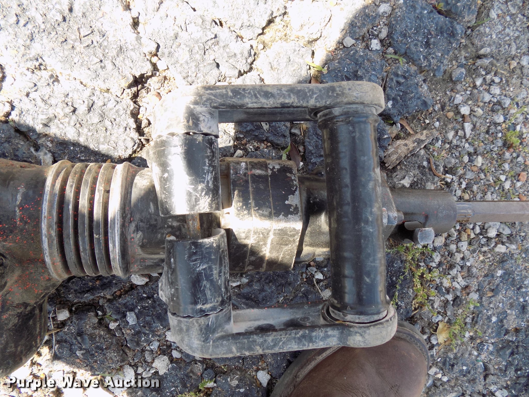 Kango 900 electric jackhammer in Tulsa, OK Item DJ9875 sold Purple Wave