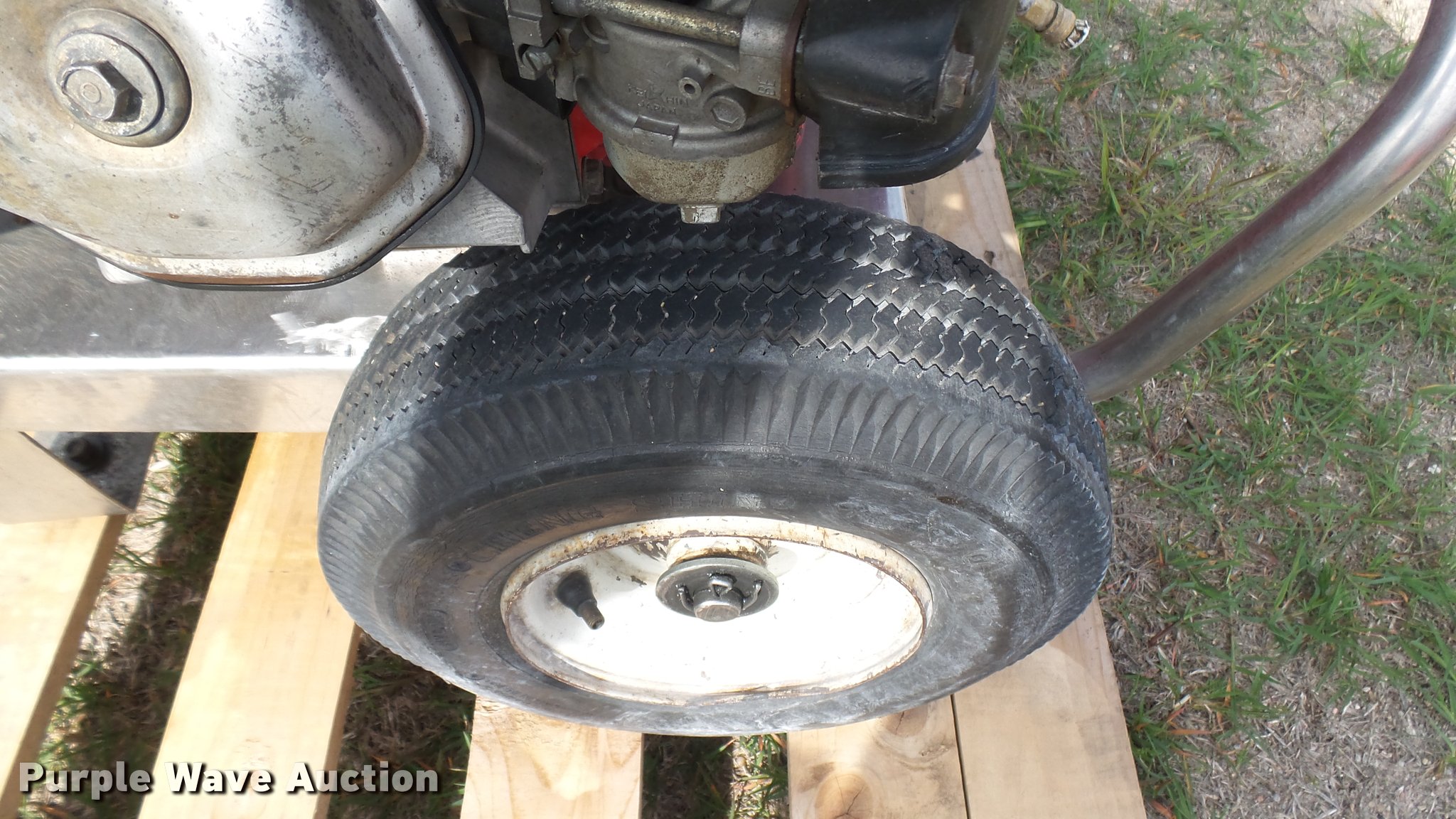 Legacy pressure washer in Wichita, KS Item DS9031 sold Purple Wave