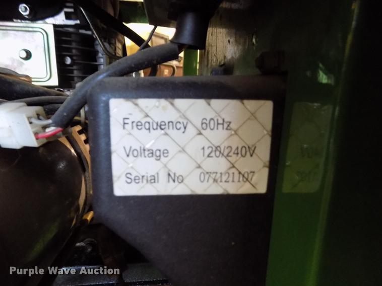 image for item AU9545 Titan 7500 generator