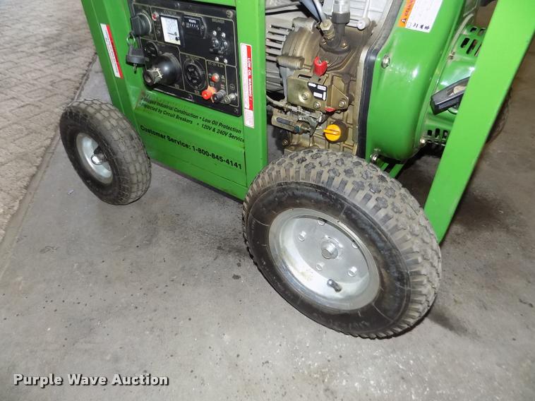 image for item AU9545 Titan 7500 generator