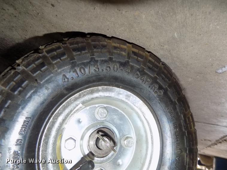 image for item AU9545 Titan 7500 generator