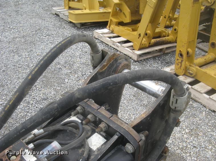 image for item BP9503 Caterpillar H120CS roll-out hydraulic hammer