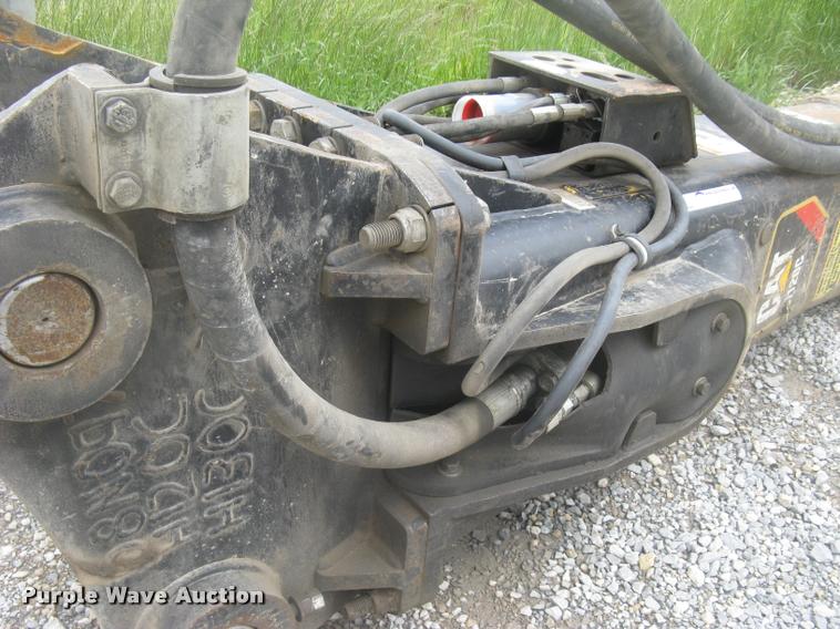image for item BP9503 Caterpillar H120CS roll-out hydraulic hammer