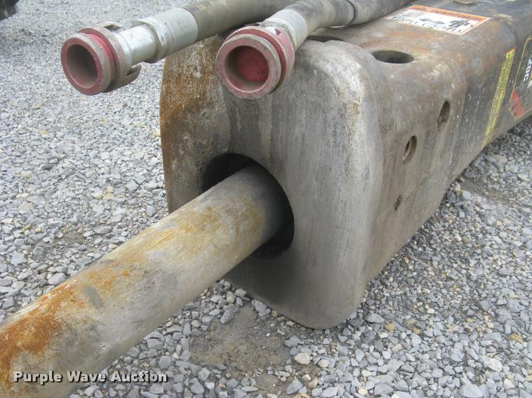 image for item BP9503 Caterpillar H120CS roll-out hydraulic hammer