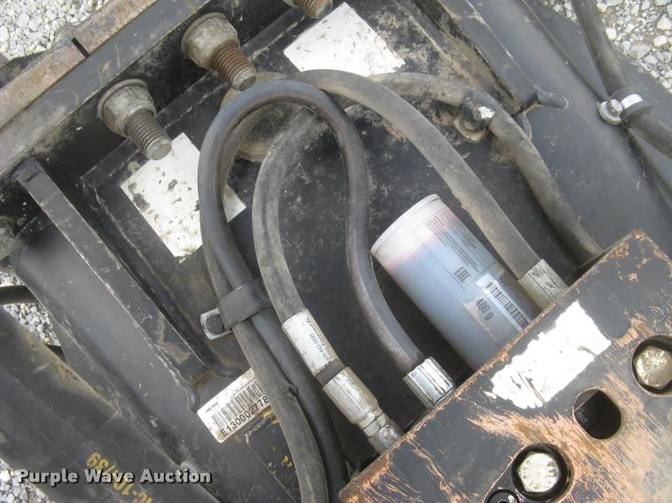 image for item BP9503 Caterpillar H120CS roll-out hydraulic hammer