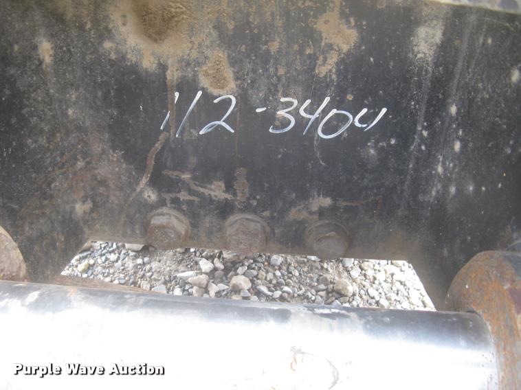 image for item BP9503 Caterpillar H120CS roll-out hydraulic hammer