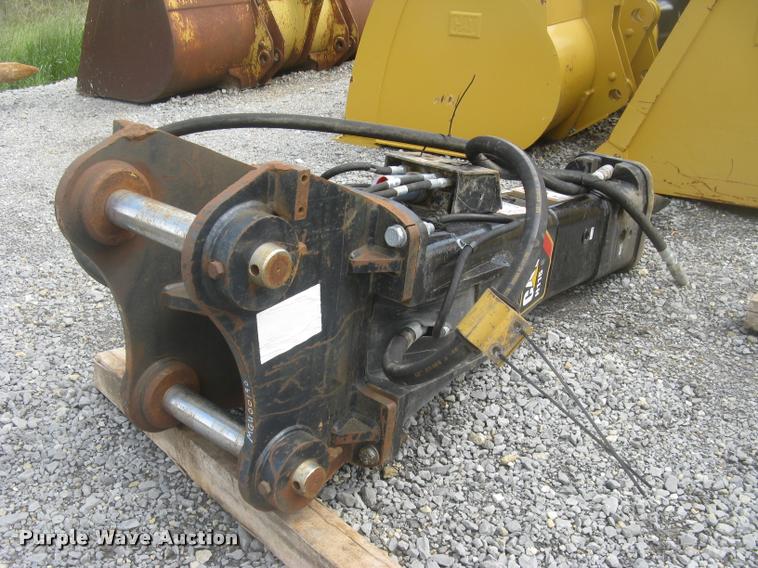 image for item BP9504 Caterpillar H115 S roll-out hydraulic hammer