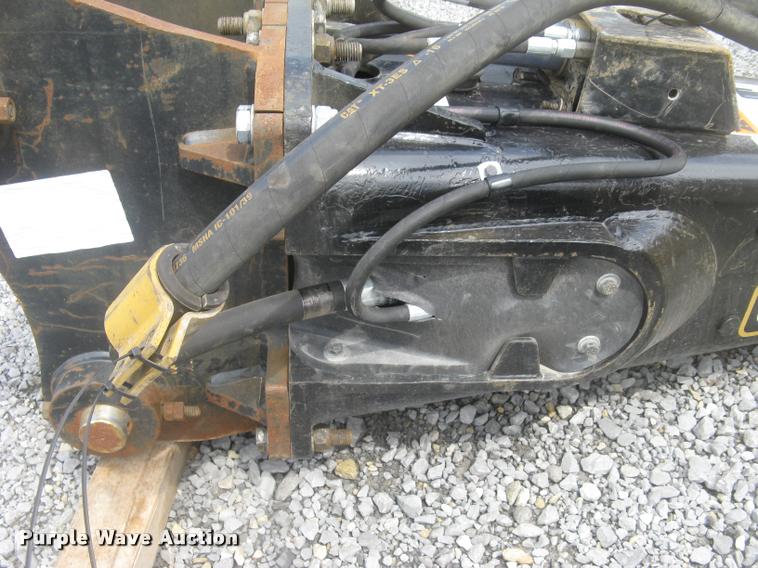 image for item BP9504 Caterpillar H115 S roll-out hydraulic hammer