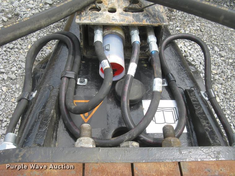 image for item BP9504 Caterpillar H115 S roll-out hydraulic hammer