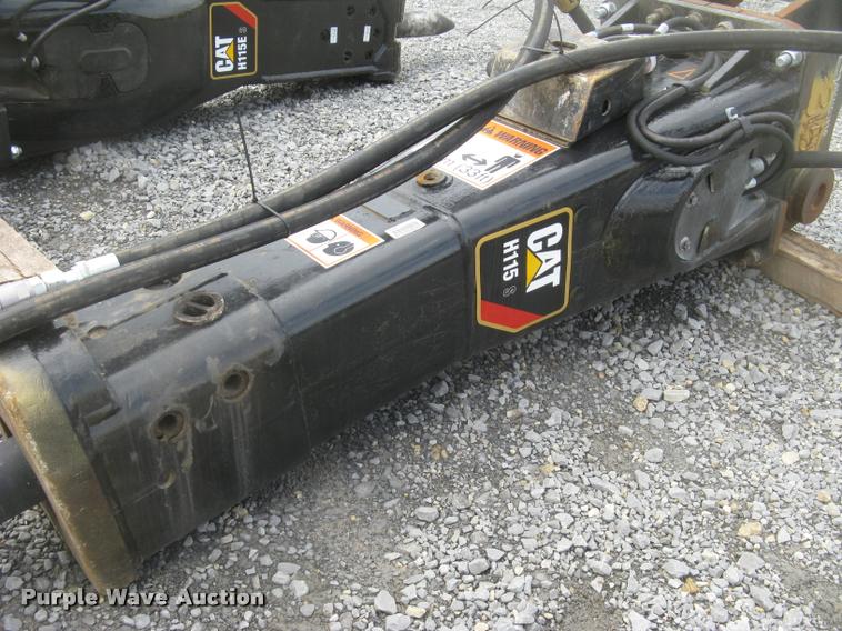image for item BP9504 Caterpillar H115 S roll-out hydraulic hammer