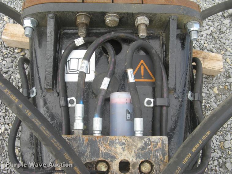 image for item BP9504 Caterpillar H115 S roll-out hydraulic hammer