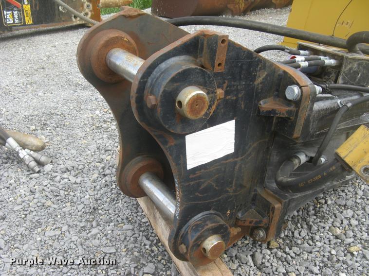 image for item BP9504 Caterpillar H115 S roll-out hydraulic hammer