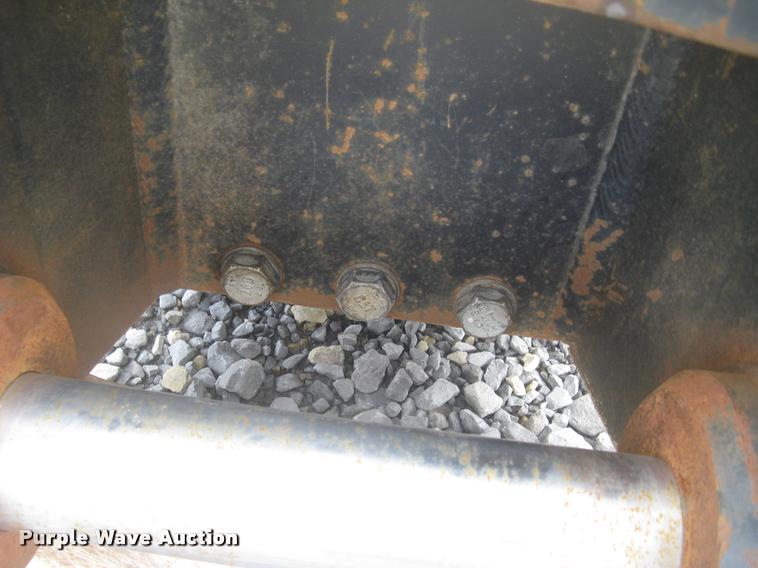 image for item BP9504 Caterpillar H115 S roll-out hydraulic hammer