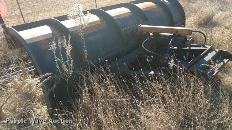 image for item BU9908 1989 Ford L8000 dump truck