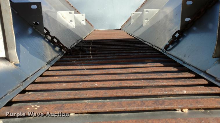 image for item BU9908 1989 Ford L8000 dump truck