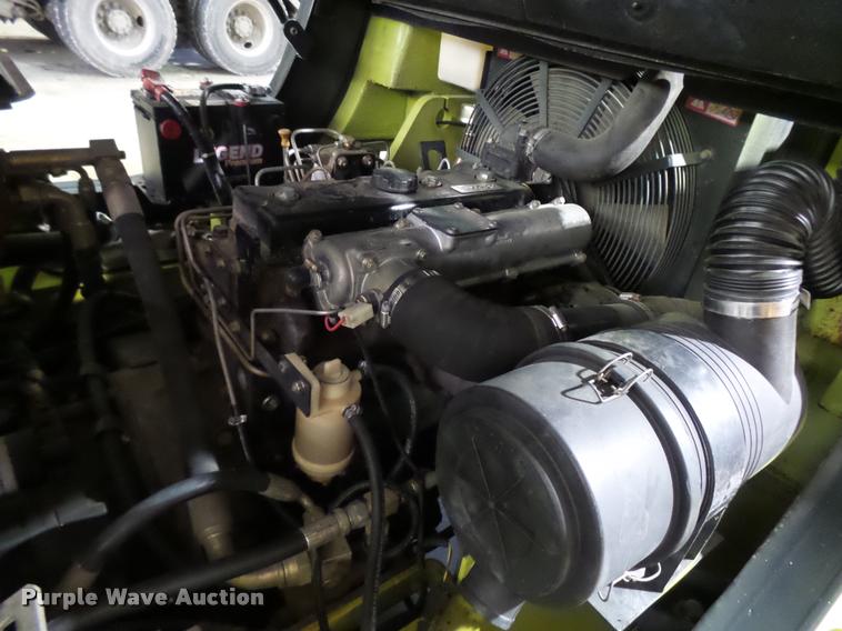 image for item CC9170 2001 Clark CMP70D forklift