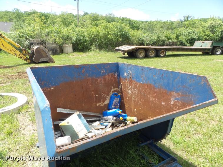 image for item CC9561 Galbreath H200 dumpster