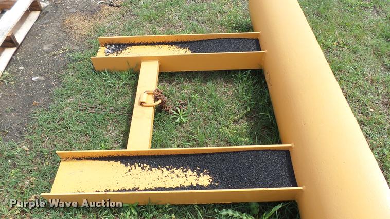 image for item DA0488 2007 Case 588G forklift