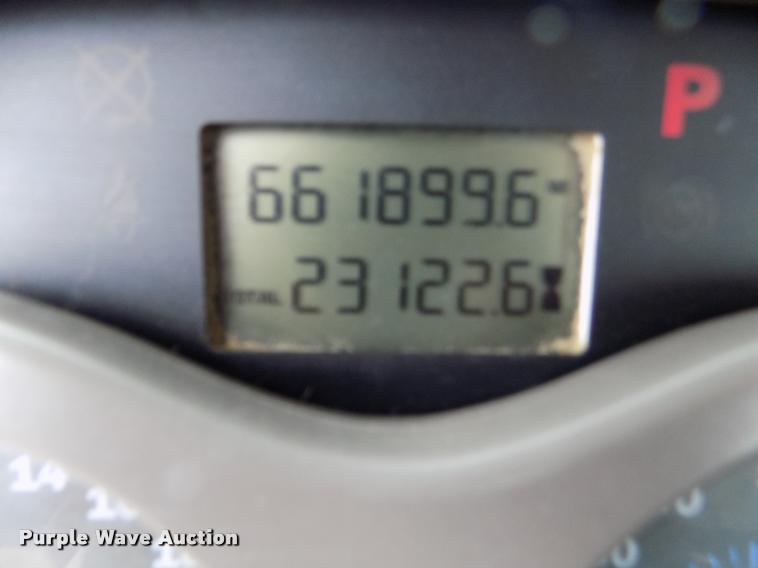 image for item DA0685 2002 Mack CH613 semi truck