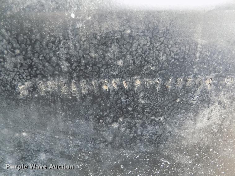 image for item DA0685 2002 Mack CH613 semi truck