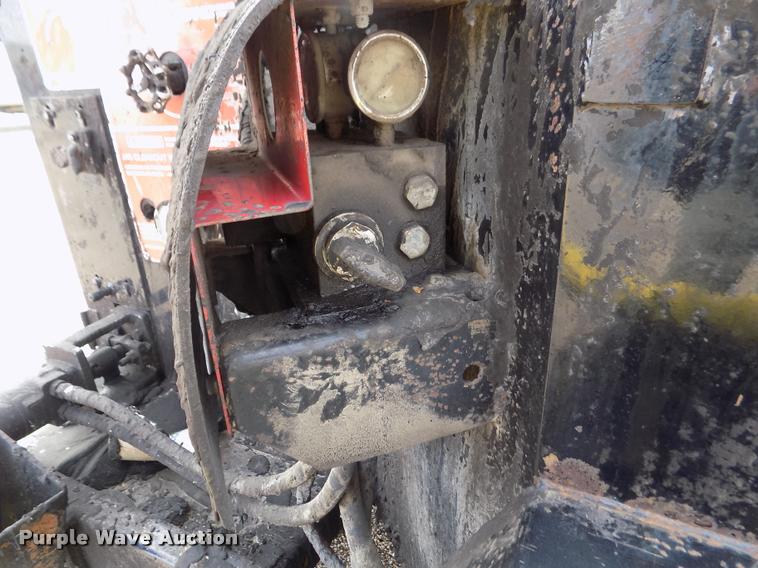 image for item DA0689 2005 Cimline 110DMA melter applicator