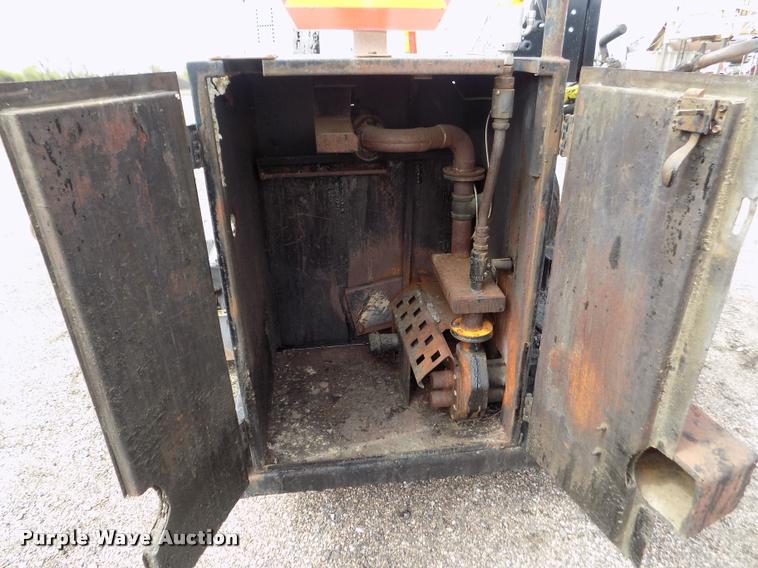 image for item DA0689 2005 Cimline 110DMA melter applicator