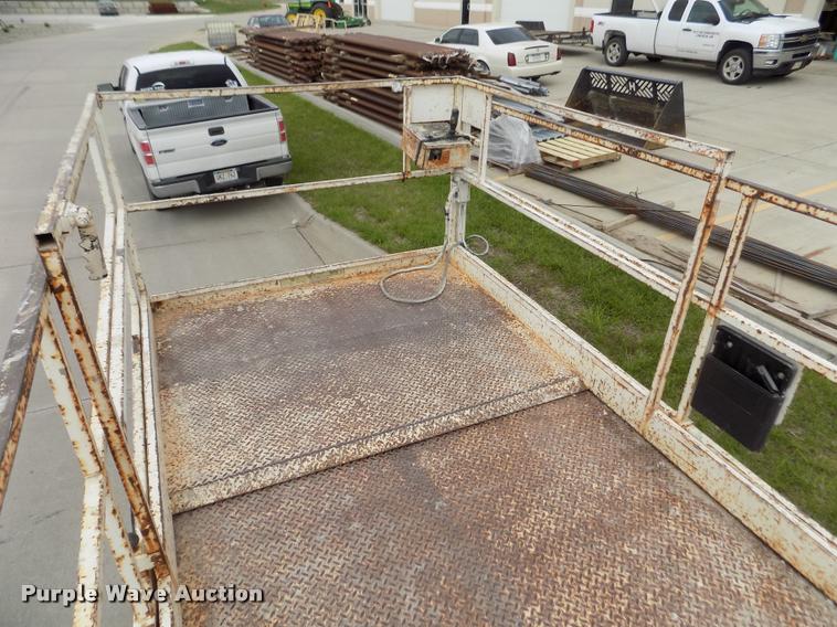 image for item DA0690 Snorkel SLH3284HD scissor lift