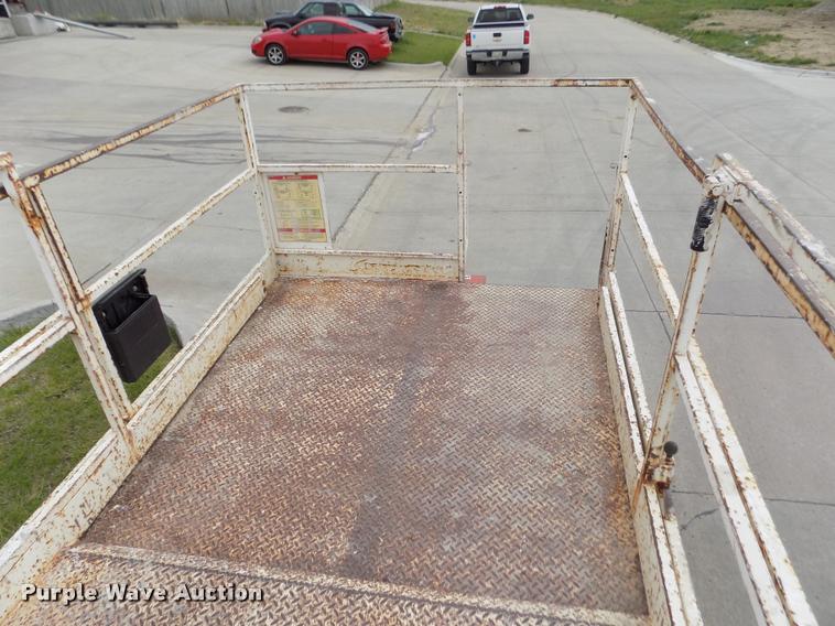 image for item DA0690 Snorkel SLH3284HD scissor lift