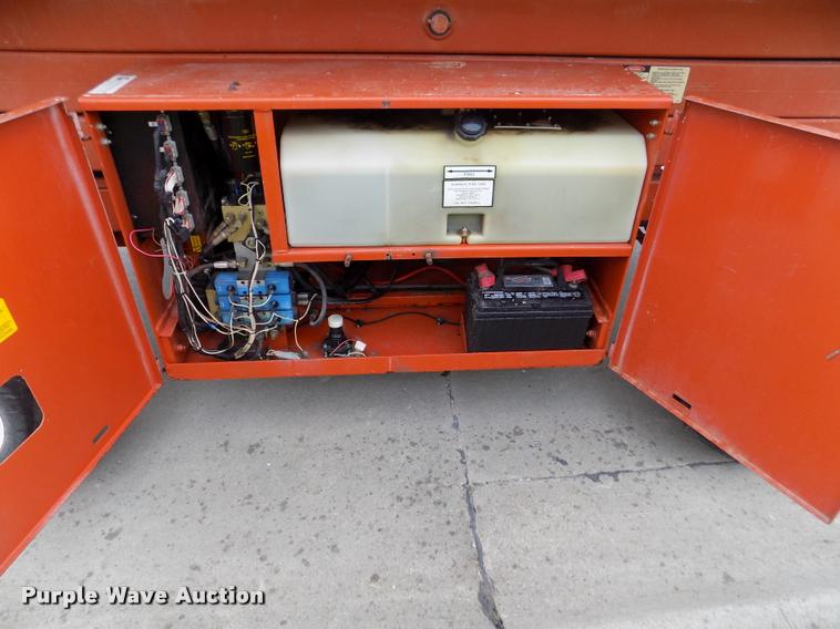 image for item DA0690 Snorkel SLH3284HD scissor lift