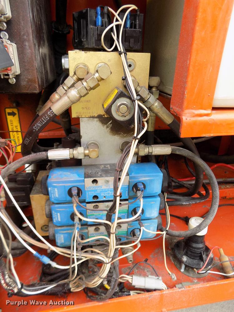 image for item DA0690 Snorkel SLH3284HD scissor lift