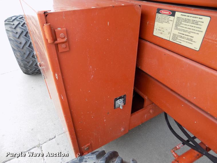 image for item DA0690 Snorkel SLH3284HD scissor lift