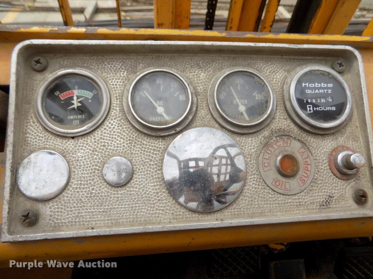 image for item DA0693 Caterpillar V60B forklift