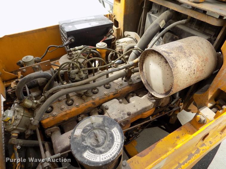 image for item DA0693 Caterpillar V60B forklift