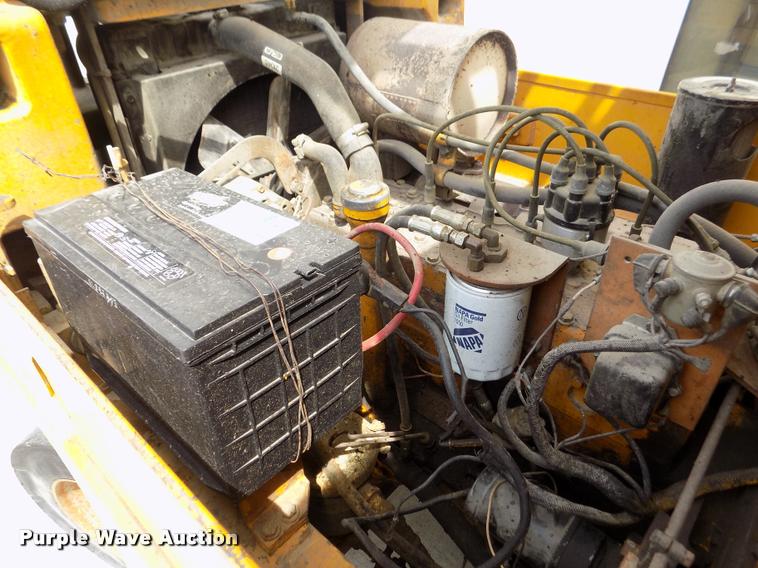 image for item DA0693 Caterpillar V60B forklift