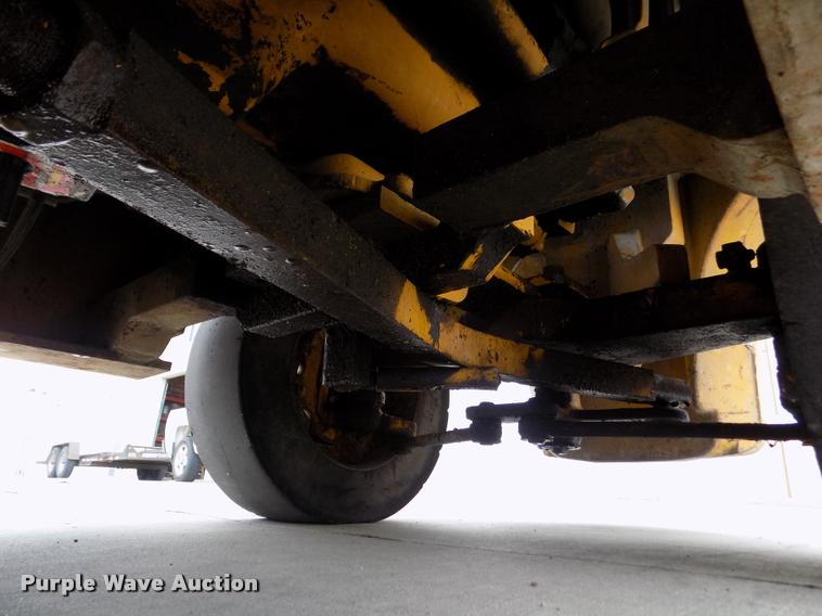 image for item DA0693 Caterpillar V60B forklift