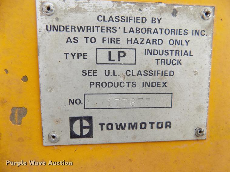 image for item DA0693 Caterpillar V60B forklift