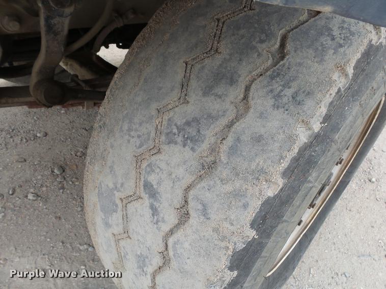 image for item DA2662 2004 Sterling LT8500 ready mix truck