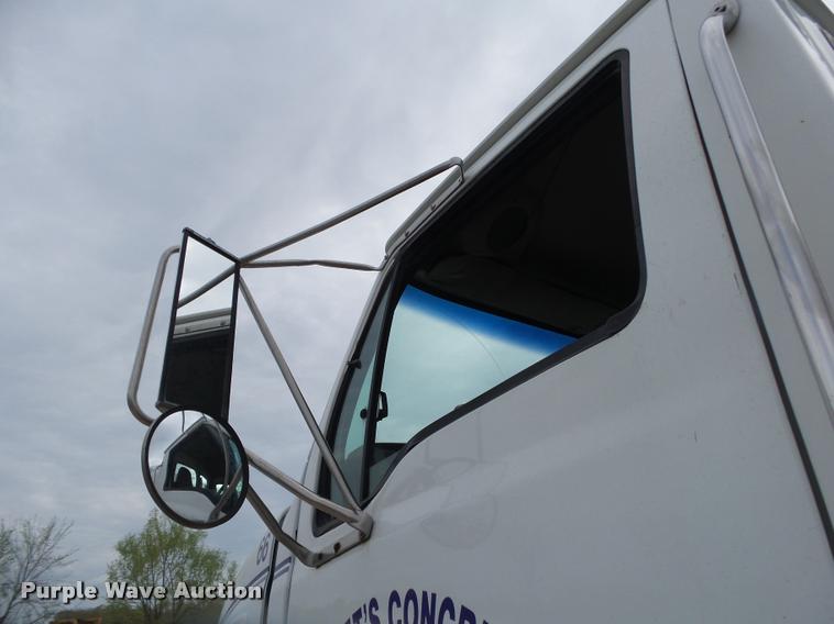 image for item DA2662 2004 Sterling LT8500 ready mix truck