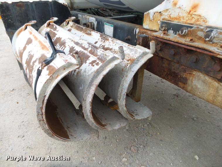 image for item DA2662 2004 Sterling LT8500 ready mix truck