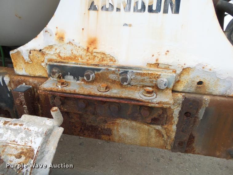 image for item DA2662 2004 Sterling LT8500 ready mix truck